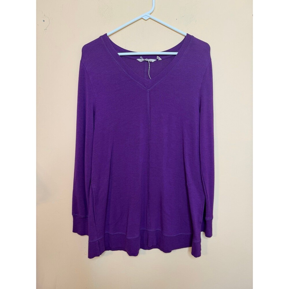 NWOT soft surrounding size small women’s purple tunic top with pockets
